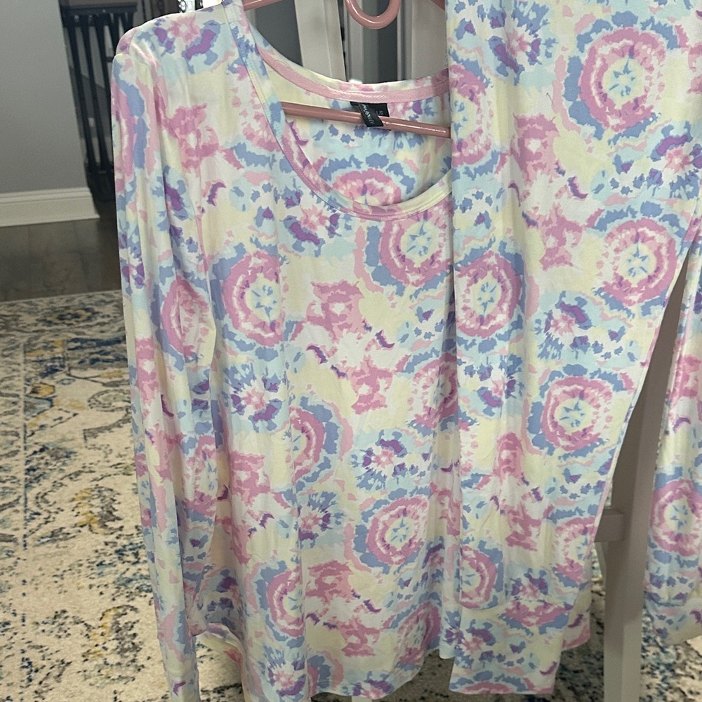 Cynthia Rowley Pastel Tie-Dye Top Pajamas size large.